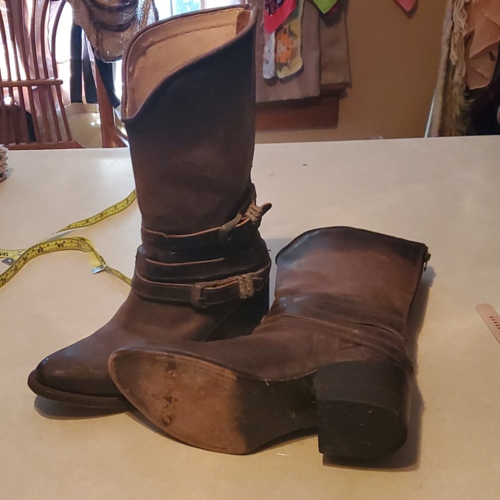 Freebird size 8